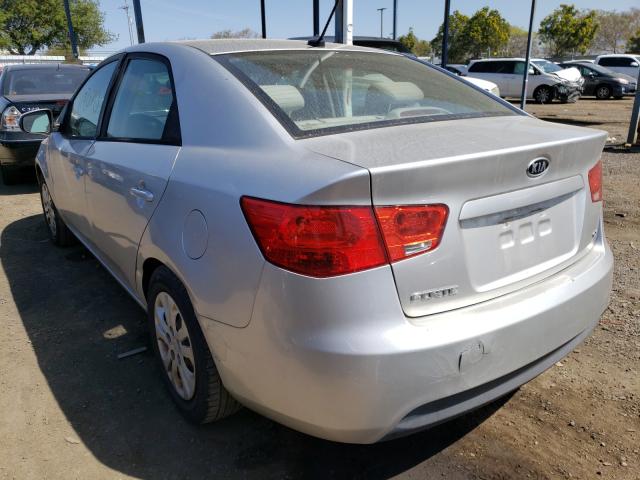 Photo 2 VIN: KNAFU4A26D5701914 - KIA FORTE EX 