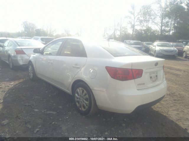 Photo 2 VIN: KNAFU4A26D5705350 - KIA FORTE 