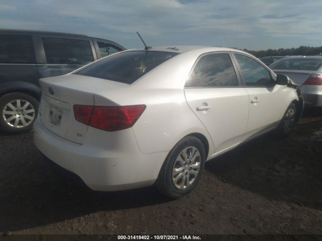 Photo 3 VIN: KNAFU4A26D5705350 - KIA FORTE 