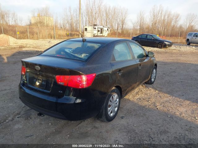 Photo 3 VIN: KNAFU4A26D5721208 - KIA FORTE 