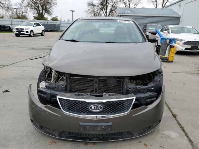 Photo 4 VIN: KNAFU4A27A5053642 - KIA FORTE 