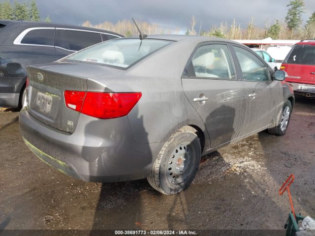 Photo 3 VIN: KNAFU4A27A5059702 - KIA FORTE 