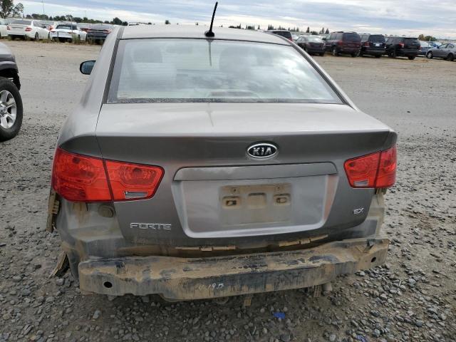 Photo 5 VIN: KNAFU4A27A5060803 - KIA FORTE 