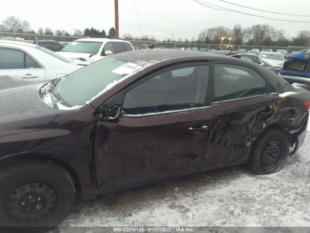 Photo 5 VIN: KNAFU4A27A5158357 - KIA FORTE 