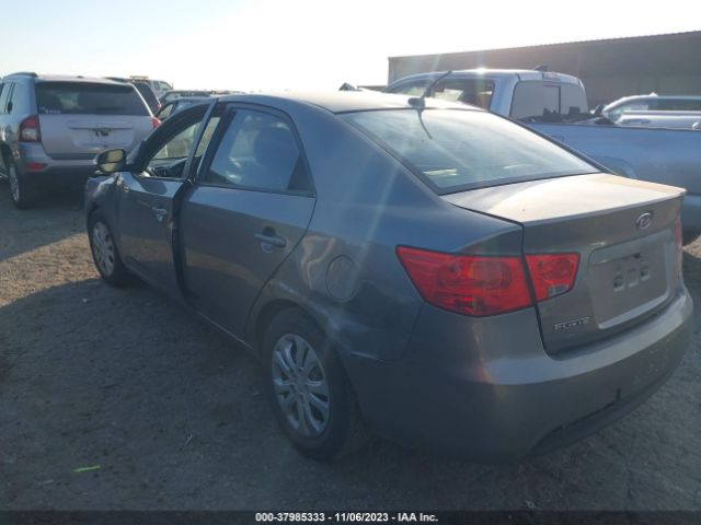 Photo 2 VIN: KNAFU4A27A5273735 - KIA FORTE 