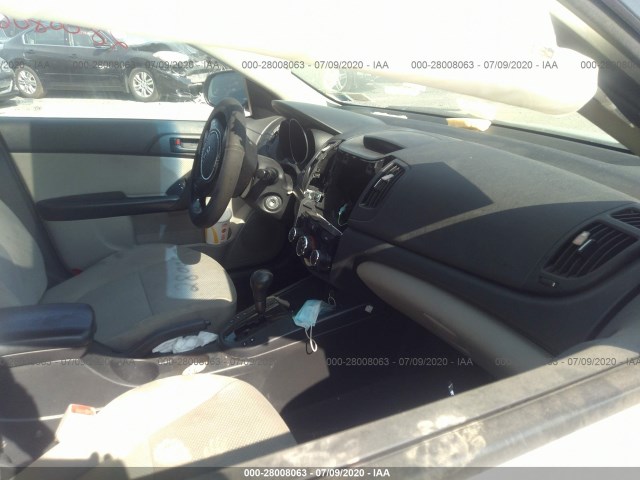 Photo 4 VIN: KNAFU4A27A5296383 - KIA FORTE 