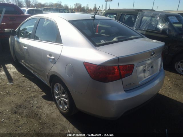 Photo 2 VIN: KNAFU4A27A5807915 - KIA FORTE 