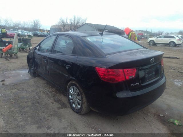 Photo 2 VIN: KNAFU4A27A5827307 - KIA FORTE 