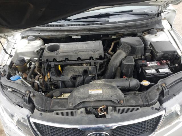 Photo 6 VIN: KNAFU4A27A5854197 - KIA FORTE EX 