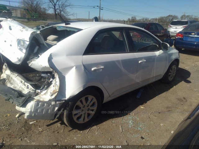 Photo 3 VIN: KNAFU4A27A5860470 - KIA FORTE 