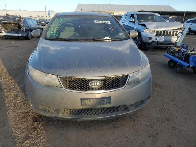 Photo 4 VIN: KNAFU4A27A5881139 - KIA FORTE 