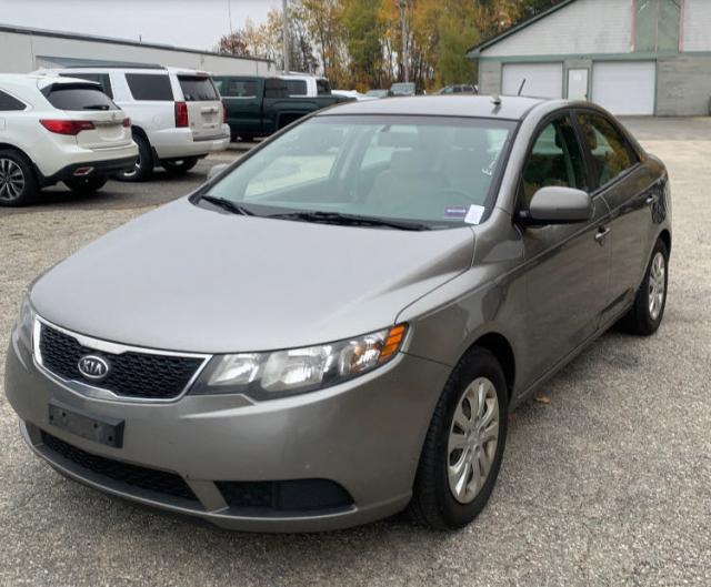 Photo 1 VIN: KNAFU4A27B5415504 - KIA FORTE EX 