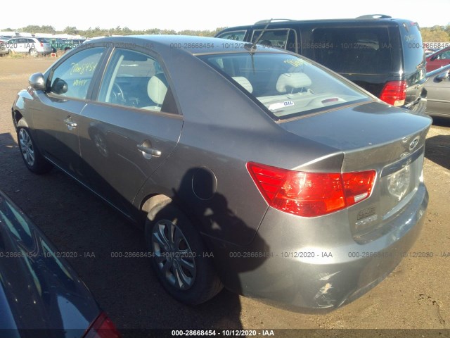 Photo 2 VIN: KNAFU4A27B5455503 - KIA FORTE 