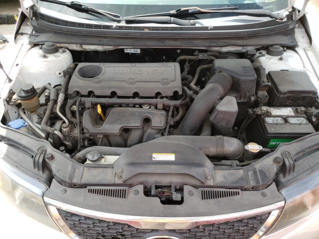 Photo 6 VIN: KNAFU4A27B5887802 - KIA FORTE EX 