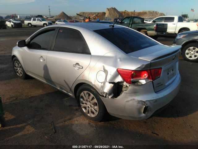 Photo 2 VIN: KNAFU4A27B5891171 - KIA FORTE 