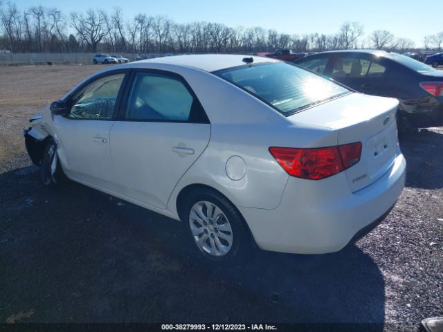 Photo 2 VIN: KNAFU4A27C5488180 - KIA FORTE 