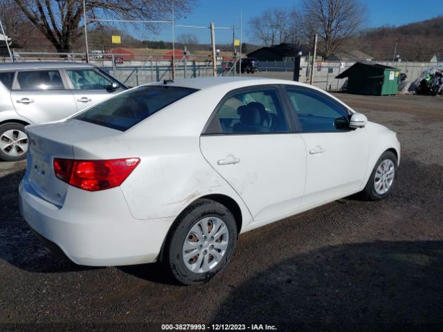 Photo 3 VIN: KNAFU4A27C5488180 - KIA FORTE 