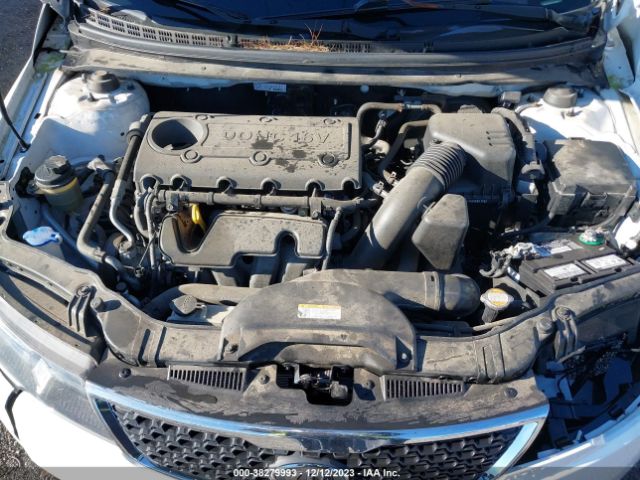 Photo 9 VIN: KNAFU4A27C5488180 - KIA FORTE 