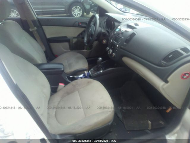 Photo 4 VIN: KNAFU4A27C5489040 - KIA FORTE 