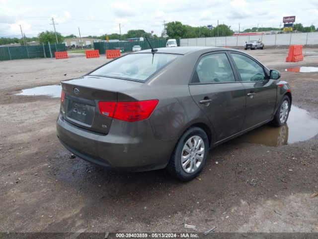 Photo 3 VIN: KNAFU4A27C5571253 - KIA FORTE 