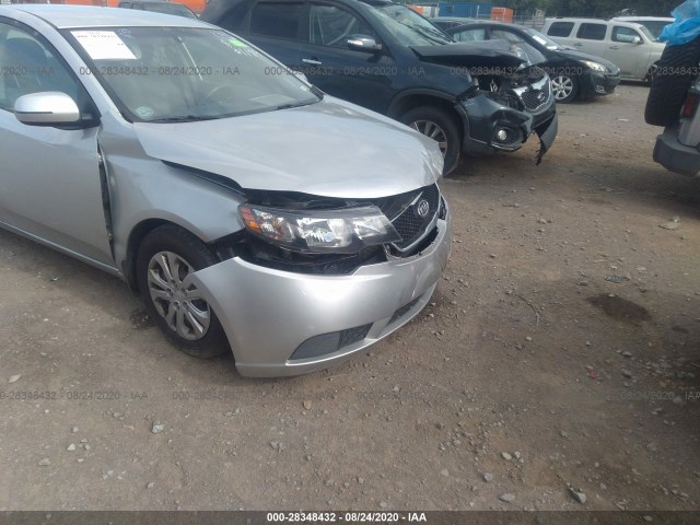 Photo 5 VIN: KNAFU4A27C5631189 - KIA FORTE 