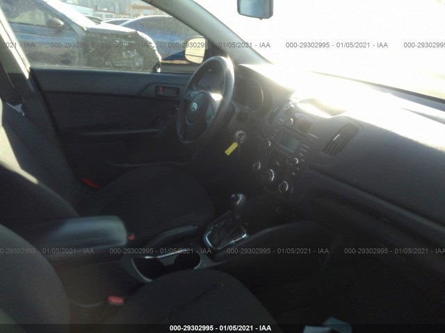 Photo 4 VIN: KNAFU4A27C5632245 - KIA FORTE 