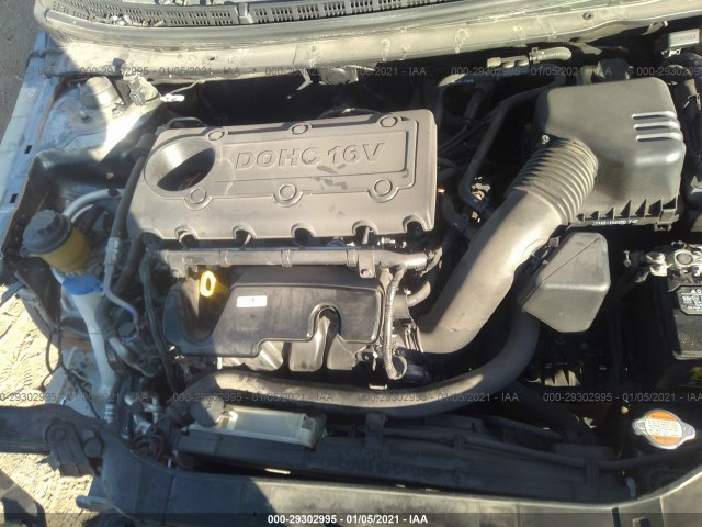 Photo 9 VIN: KNAFU4A27C5632245 - KIA FORTE 