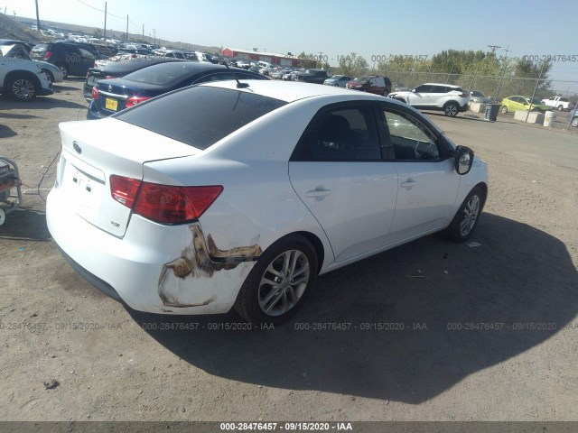 Photo 3 VIN: KNAFU4A27C5633833 - KIA FORTE 