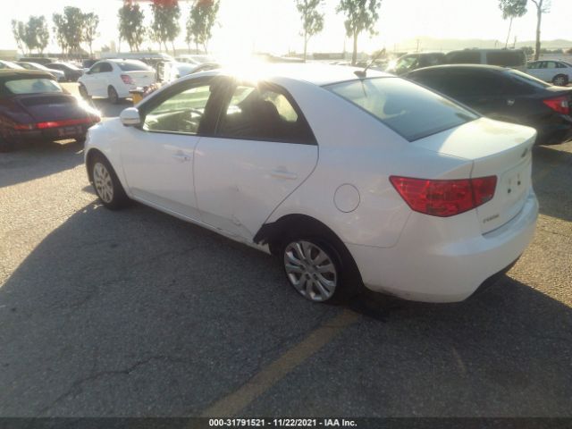 Photo 2 VIN: KNAFU4A27C5638675 - KIA FORTE 