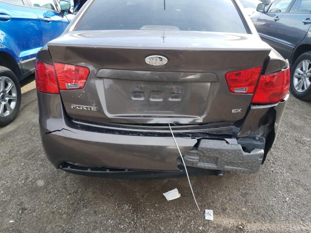 Photo 8 VIN: KNAFU4A27D5654389 - KIA FORTE EX 