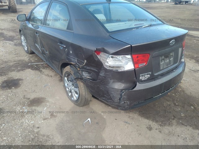 Photo 5 VIN: KNAFU4A27D5681236 - KIA FORTE 