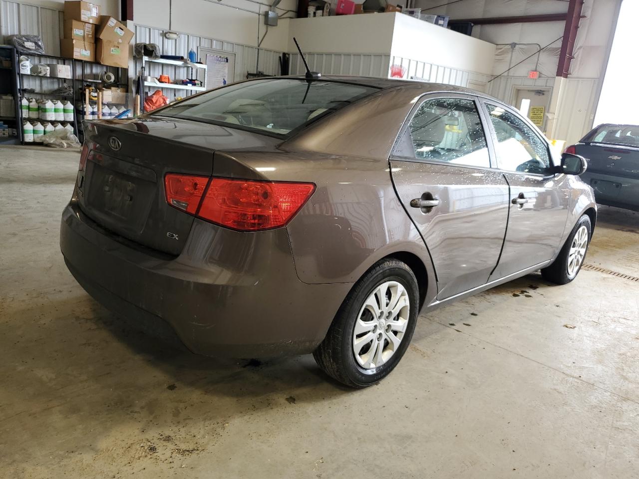 Photo 2 VIN: KNAFU4A27D5682063 - KIA FORTE 