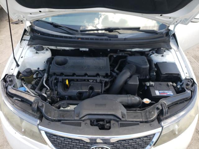 Photo 6 VIN: KNAFU4A27D5691376 - KIA FORTE EX 