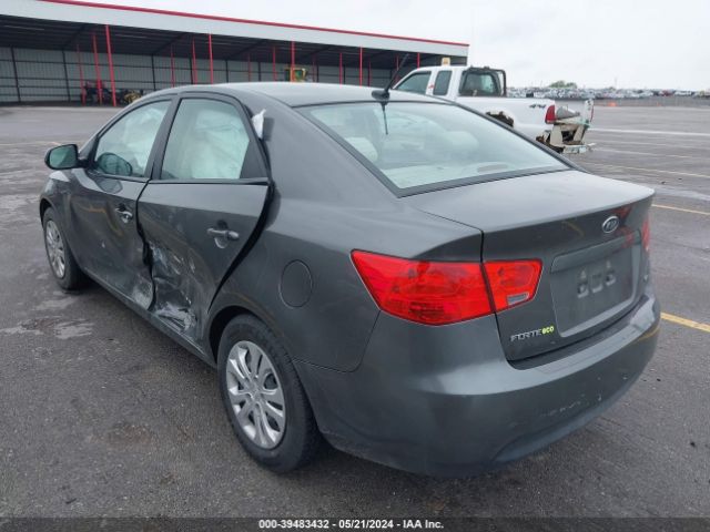 Photo 2 VIN: KNAFU4A27D5703266 - KIA FORTE 