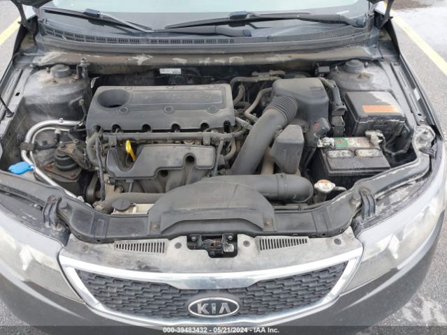 Photo 9 VIN: KNAFU4A27D5703266 - KIA FORTE 