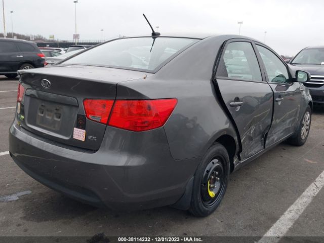 Photo 3 VIN: KNAFU4A27D5709293 - KIA FORTE 