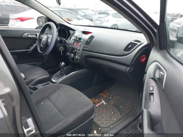 Photo 4 VIN: KNAFU4A27D5709293 - KIA FORTE 