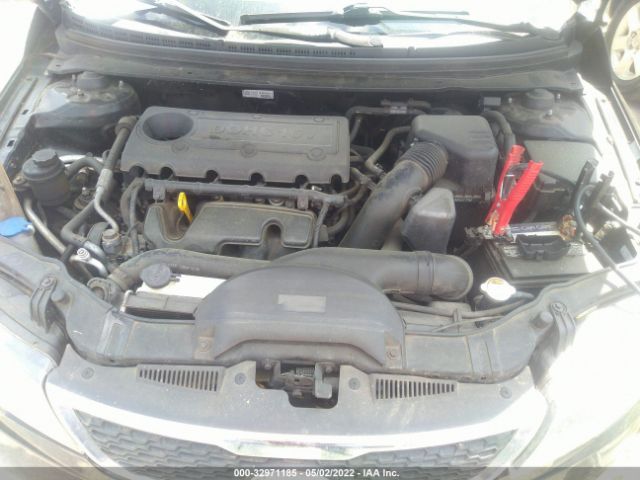 Photo 9 VIN: KNAFU4A27D5717538 - KIA FORTE 