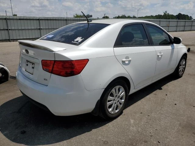 Photo 2 VIN: KNAFU4A27D5721105 - KIA FORTE EX 