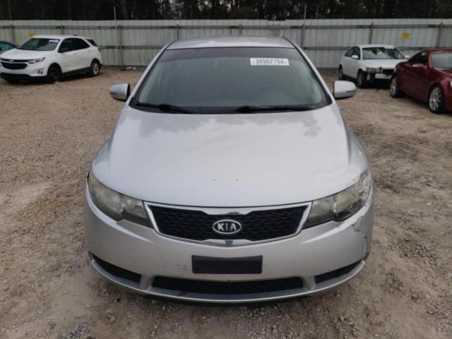 Photo 4 VIN: KNAFU4A27D5724957 - KIA FORTE 