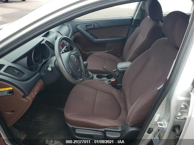 Photo 4 VIN: KNAFU4A28A5048076 - KIA FORTE 