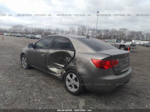 Photo 2 VIN: KNAFU4A28A5060471 - KIA FORTE 