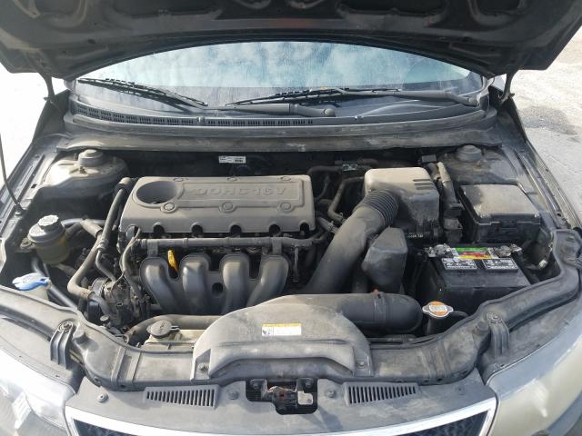 Photo 6 VIN: KNAFU4A28A5097942 - KIA FORTE EX 