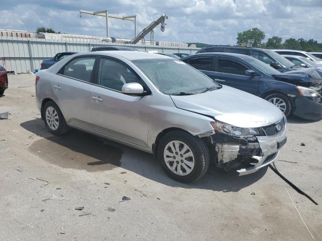 Photo 3 VIN: KNAFU4A28A5104811 - KIA FORTE 