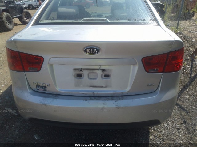 Photo 5 VIN: KNAFU4A28A5109992 - KIA FORTE 