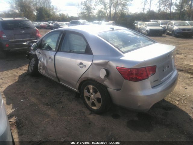 Photo 2 VIN: KNAFU4A28A5117672 - KIA FORTE 