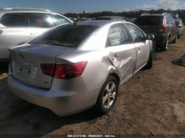 Photo 3 VIN: KNAFU4A28A5117672 - KIA FORTE 