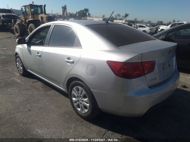 Photo 2 VIN: KNAFU4A28A5142832 - KIA FORTE 