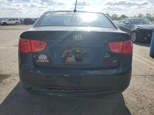 Photo 5 VIN: KNAFU4A28A5188869 - KIA FORTE EX 