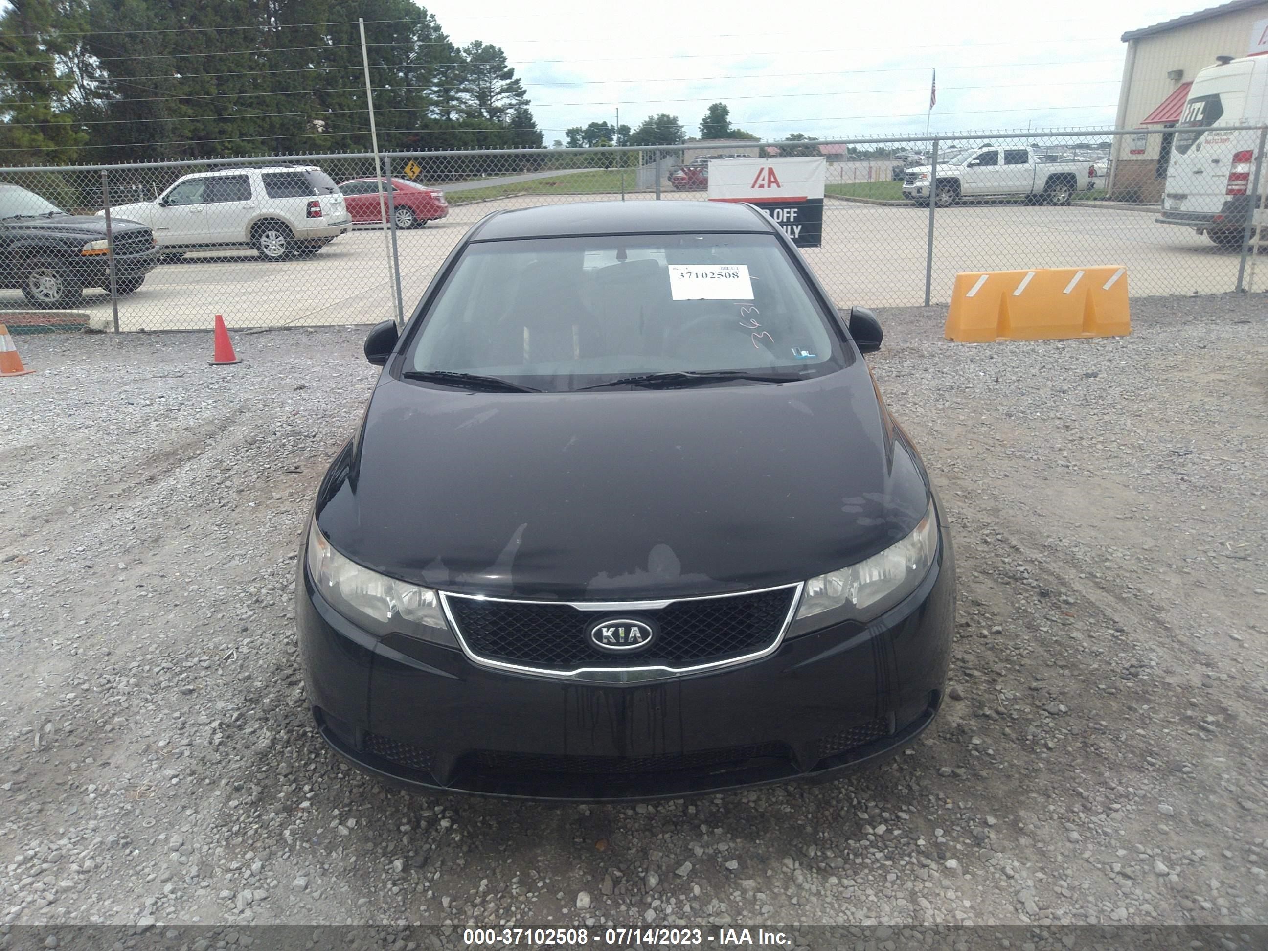 Photo 5 VIN: KNAFU4A28A5810323 - KIA FORTE 